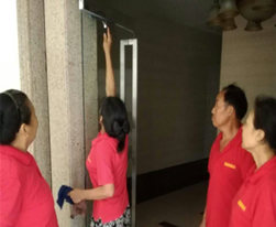 保潔員工作現(xiàn)場